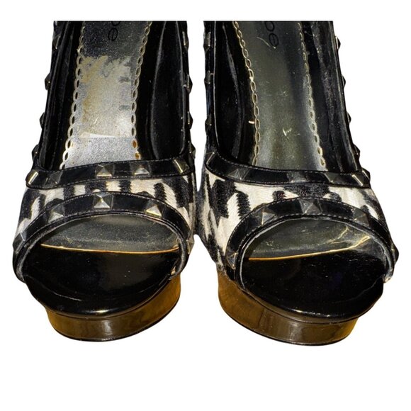 BEBE Black White Houndstooth Platform Peep Toe Pump Studded Size 10‎ Stilettos - Picture 3 of 10